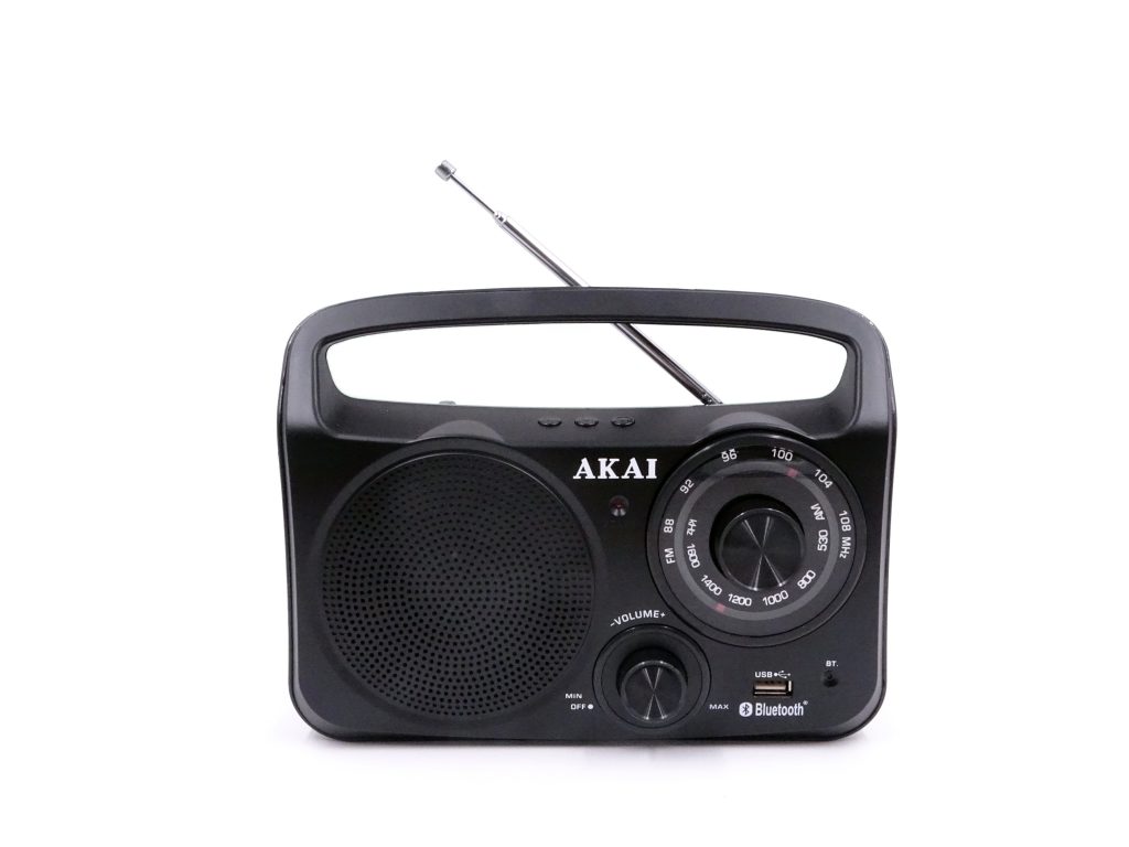 Radio portabil akai apr-85bt bluetooth usb