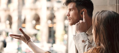 Conversați printr-o atingere, cu Quick Attention